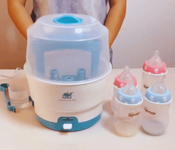 Steriliser for baby bottles with automatic cutoff